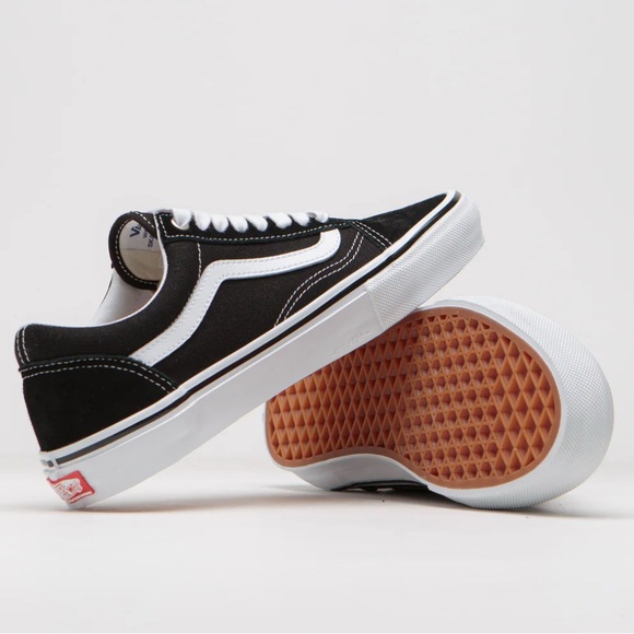 Vans Women's Size Old Skool Classic Skate Sneakers Black White